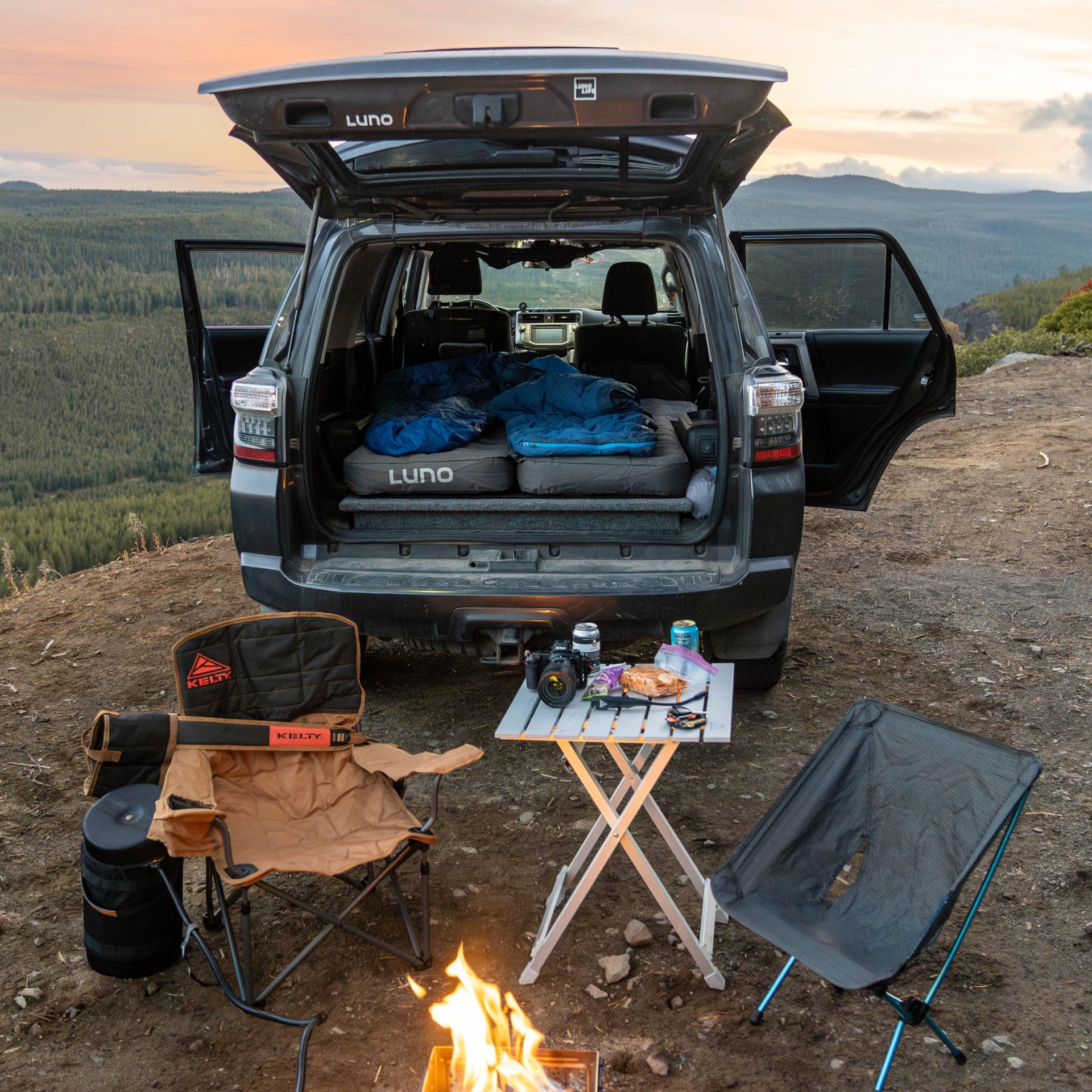 image 13 of AIR 4Runner Vehicle Mattress