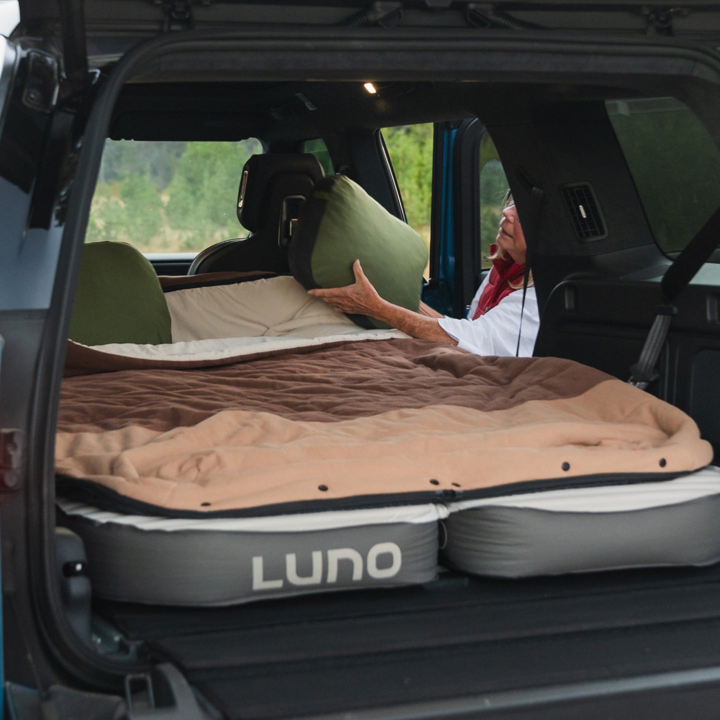 image number 3 of 10
