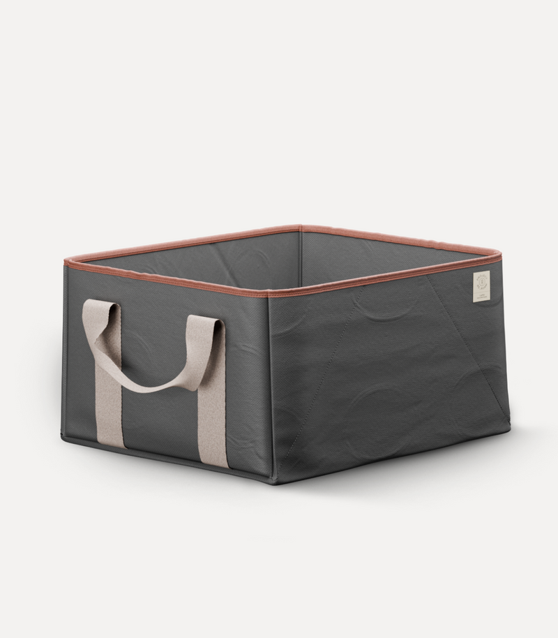 gear tote product render